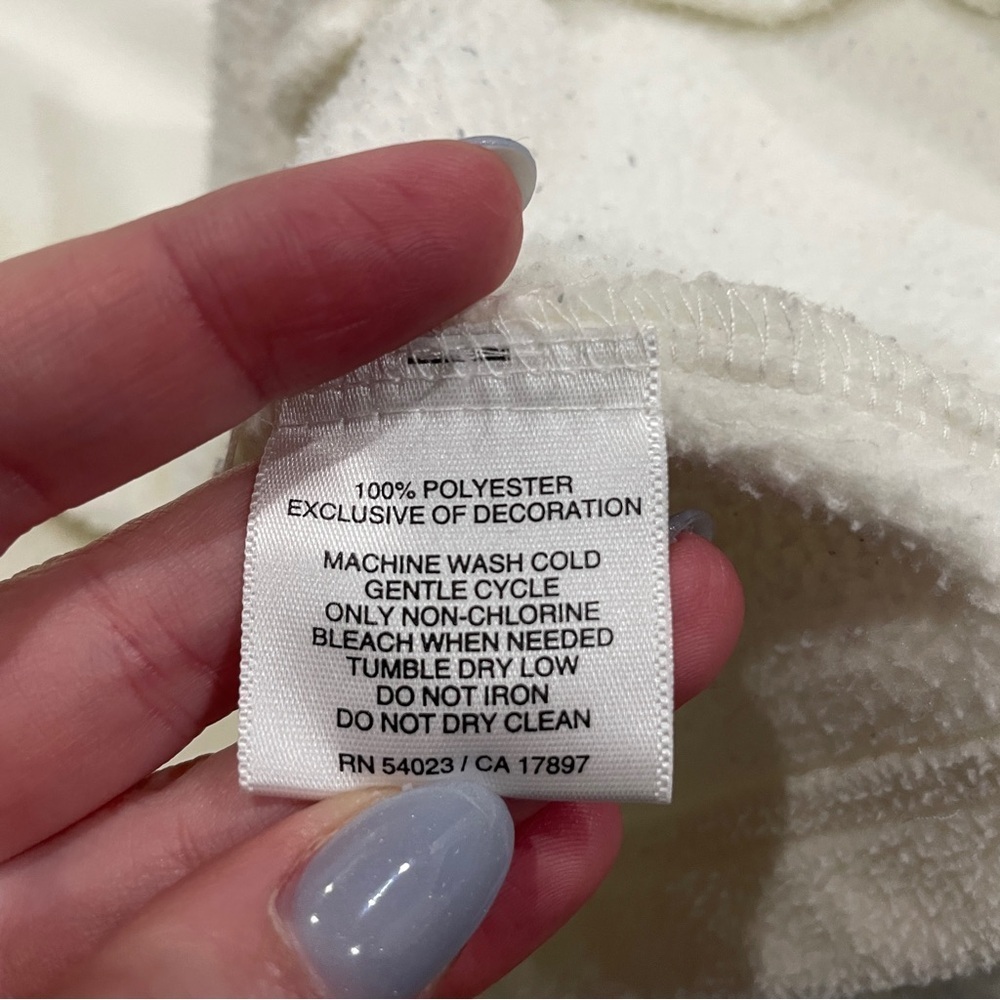 Old Navy White Fleece 1/4 Zip Jacket - Picture 6 of 10
